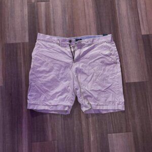 TOMMY HILFIGER Men's Size 38 Cream Shorts.